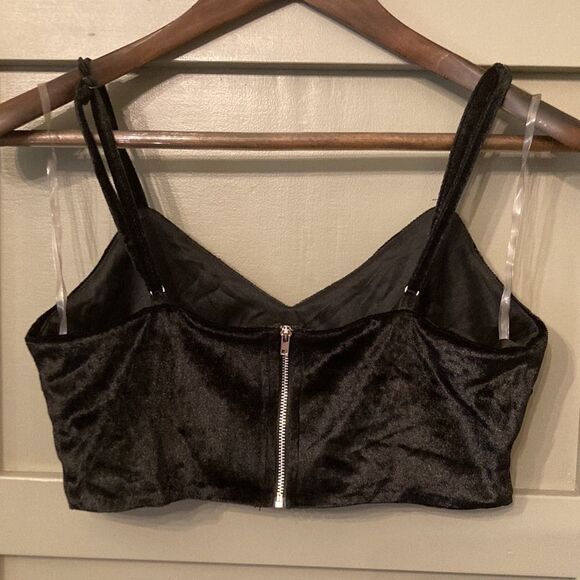 L'atiste By Amy Black Velvet Floral Embroidered Skort & Crop Top Set Size Small - Picture 9 of 15